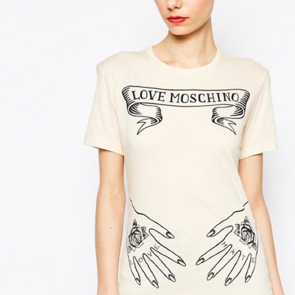 [Moschino] Classic Tattoo Hands Graphic Tee - Picture 3 of 7